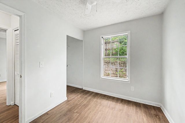 614 Poplar Pl, Nashville, TN 37216