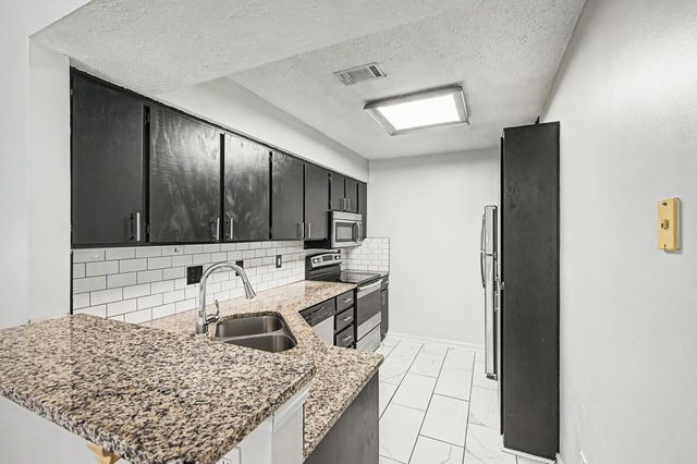 614 Poplar Pl, Nashville, TN 37216