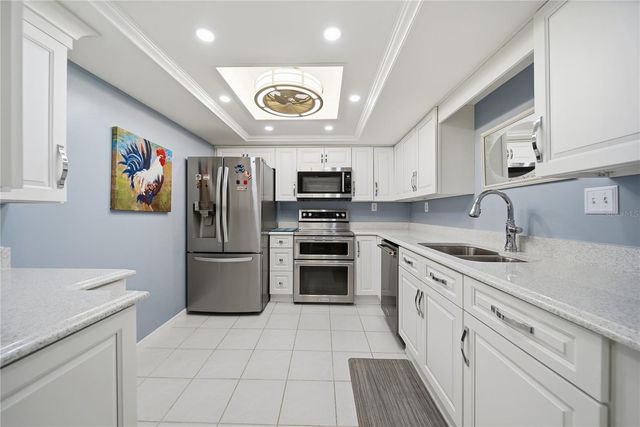 19029 US HIGHWAY 19 N 9-401, Clearwater, FL 33764