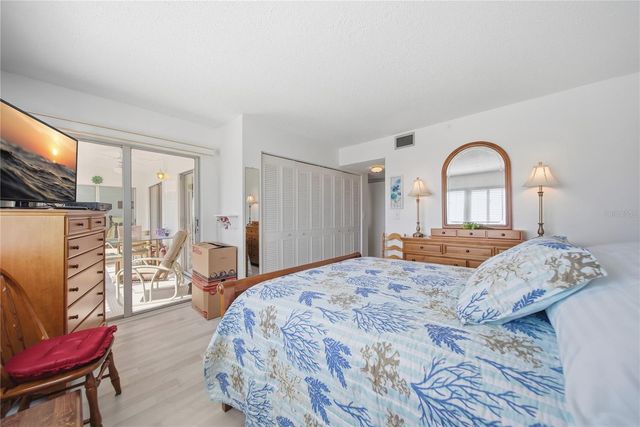 19029 US HIGHWAY 19 N 9-401, Clearwater, FL 33764