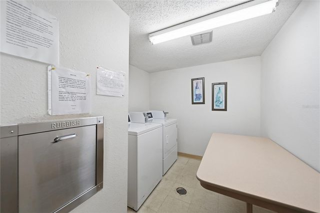 19029 US HIGHWAY 19 N 9-401, Clearwater, FL 33764