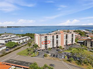 19029 US HIGHWAY 19 N 9-401, Clearwater, FL 33764