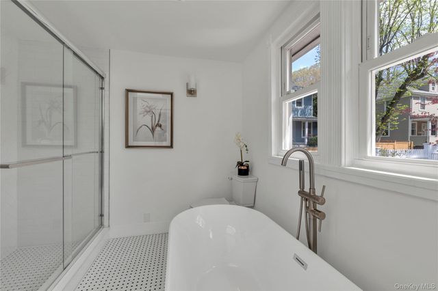 51 Park Place, Sea Cliff, NY 11579