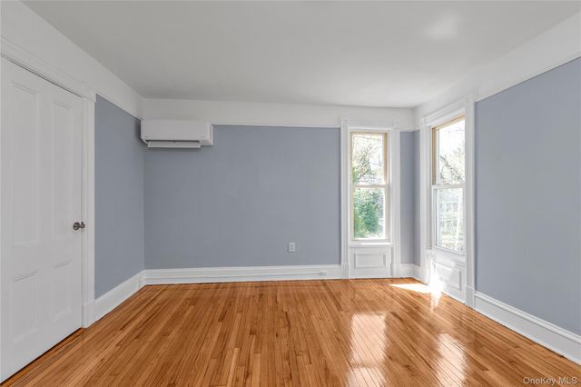 51 Park Place, Sea Cliff, NY 11579