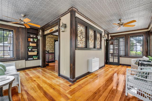 51 Park Place, Sea Cliff, NY 11579