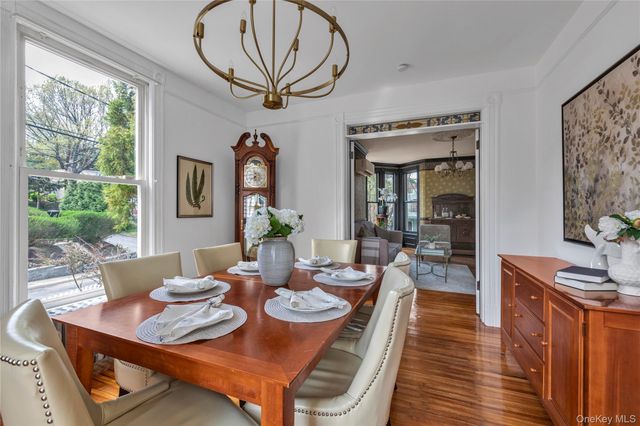 51 Park Place, Sea Cliff, NY 11579