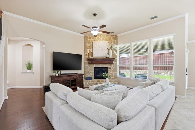 9714 Amberwoods Lane, Frisco, TX 75035