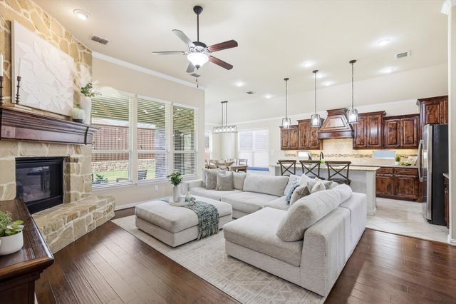 9714 Amberwoods Lane, Frisco, TX 75035