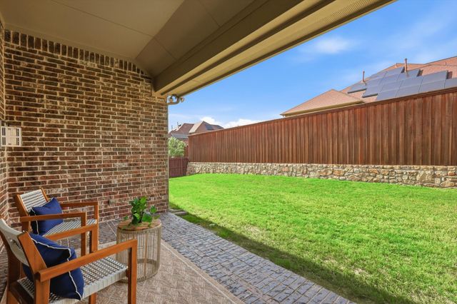 9714 Amberwoods Lane, Frisco, TX 75035