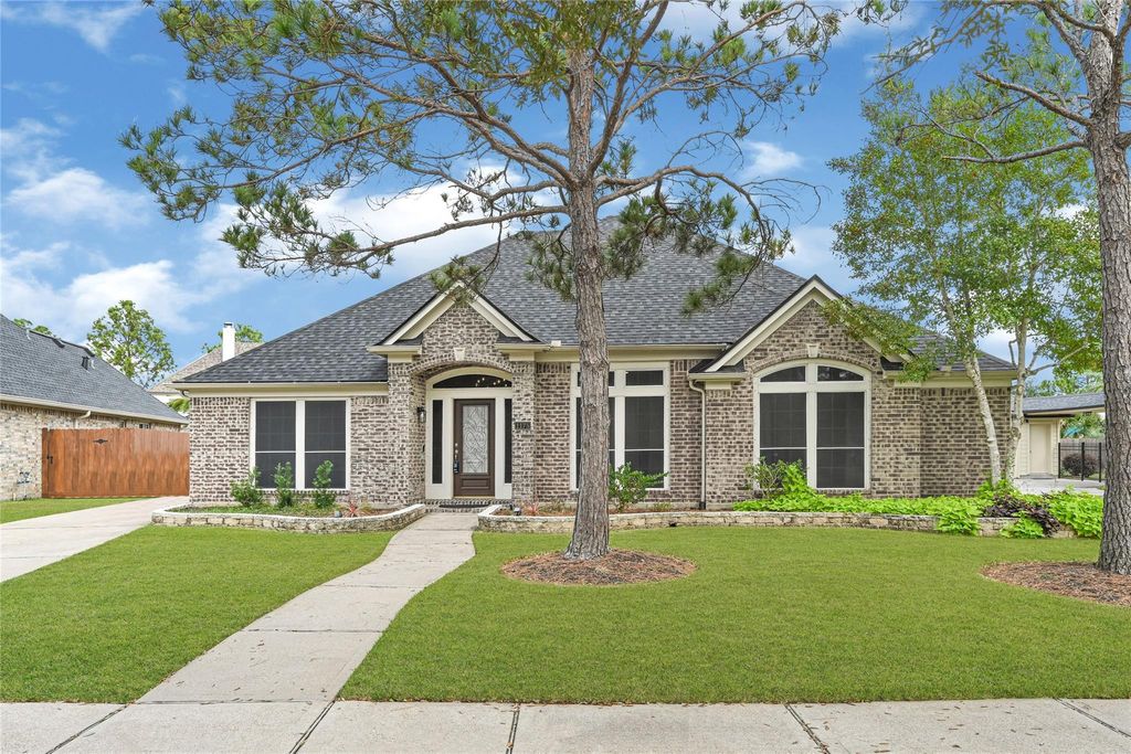 1175 Rustling Wind Lane, Houston, TX 77573