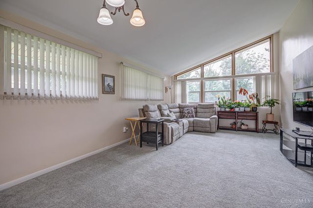362 Glen Oaks Drive, Delhi Twp, OH 45238