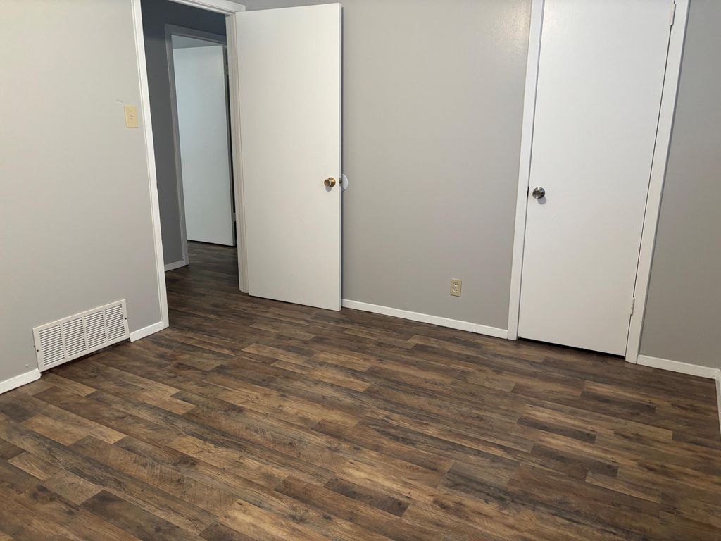 Image 11 of property listing at 8575 N Grape Creek Road, San Angelo, TX 76901