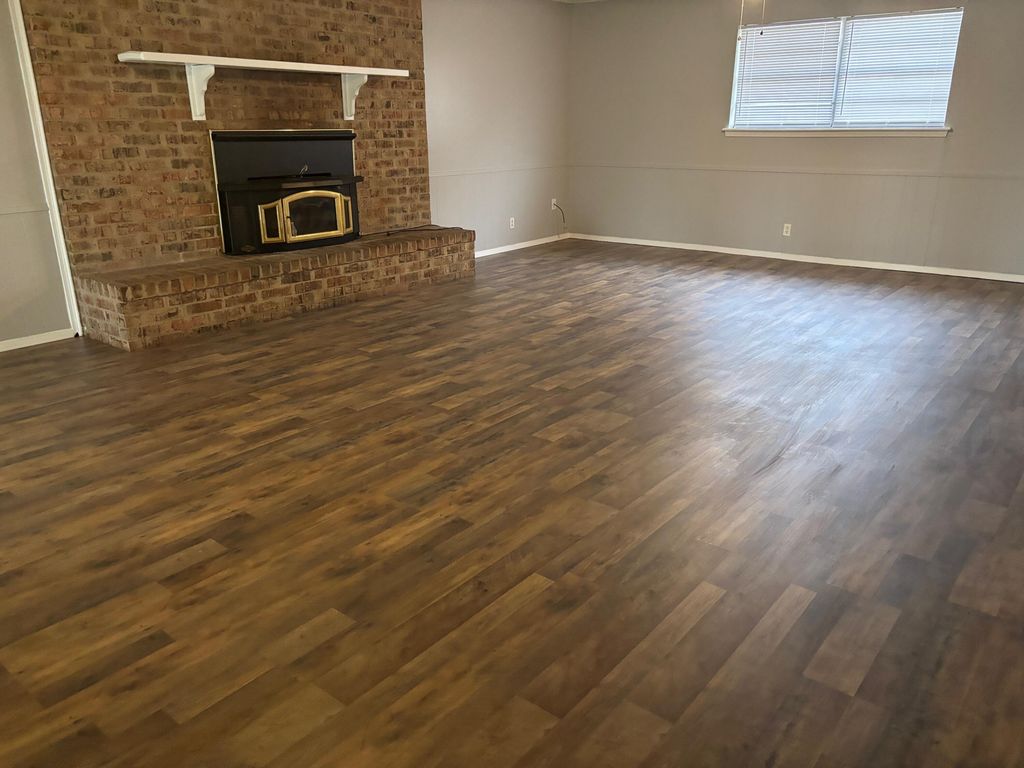 Image 3 of property listing at 8575 N Grape Creek Road, San Angelo, TX 76901