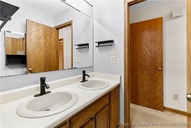 5703 Lochness Court, Fayetteville, NC 28304
