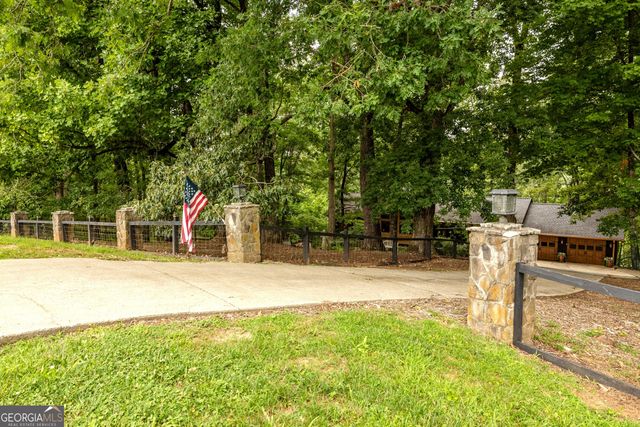 501 High Meadow Lakes Road, Clarkesville, GA 30523