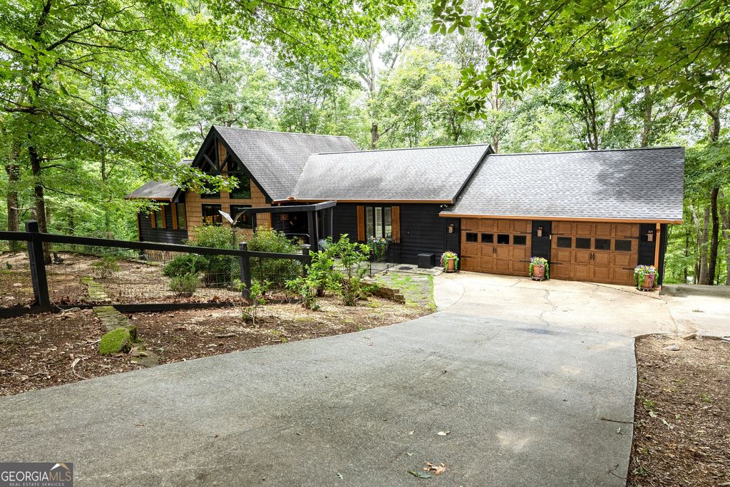 501 High Meadow Lakes Road, Clarkesville, GA 30523
