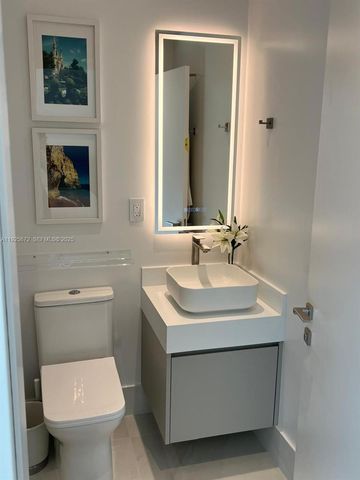 31 SE 5th St 3921, Miami, FL 33131