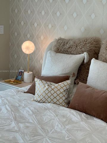 31 SE 5th St 3921, Miami, FL 33131