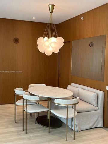 31 SE 5th St 3921, Miami, FL 33131