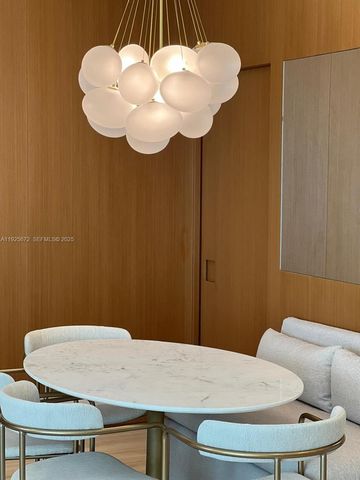 31 SE 5th St 3921, Miami, FL 33131