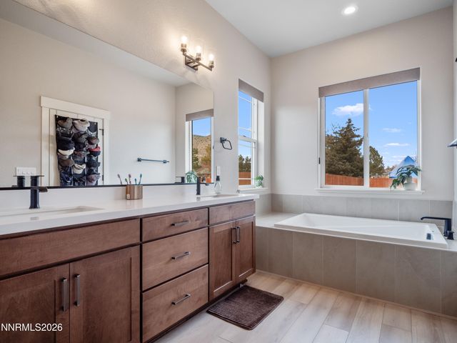 408 Kelsey Court, Minden, NV 89423