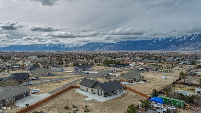 408 Kelsey Court, Minden, NV 89423