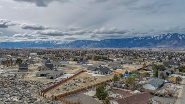 408 Kelsey Court, Minden, NV 89423