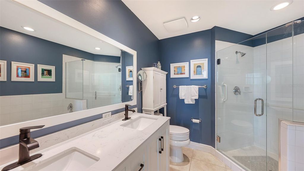 Image 22 of property listing at 1771 RINGLING BOULEVARD 1008, Sarasota, FL 34236