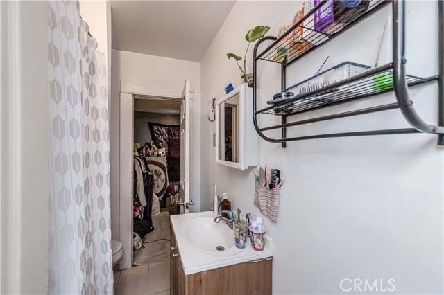 623 E 36th Street, Los Angeles, CA 90011