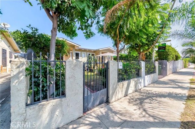 623 E 36th Street, Los Angeles, CA 90011