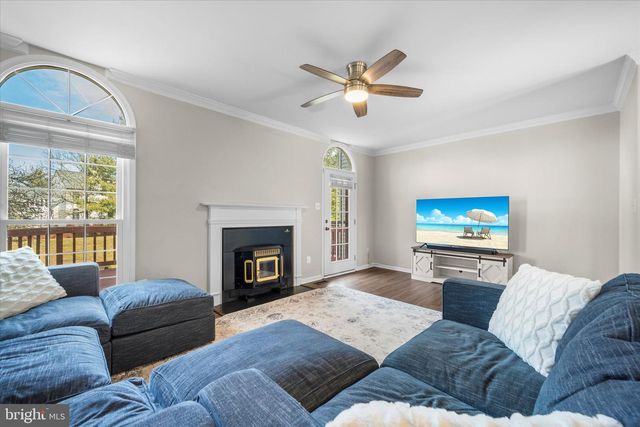 46868 RABBITRUN TER, Sterling, VA 20164