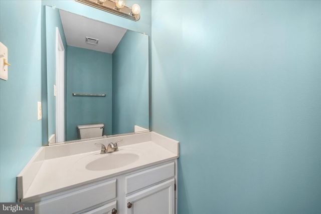 46868 RABBITRUN TER, Sterling, VA 20164