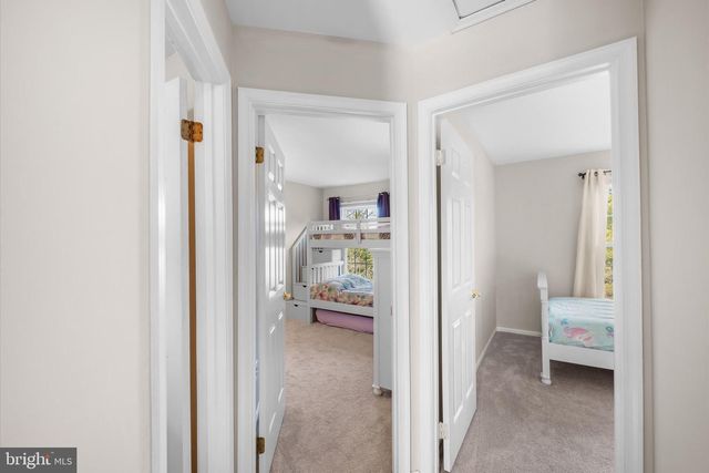 46868 RABBITRUN TER, Sterling, VA 20164