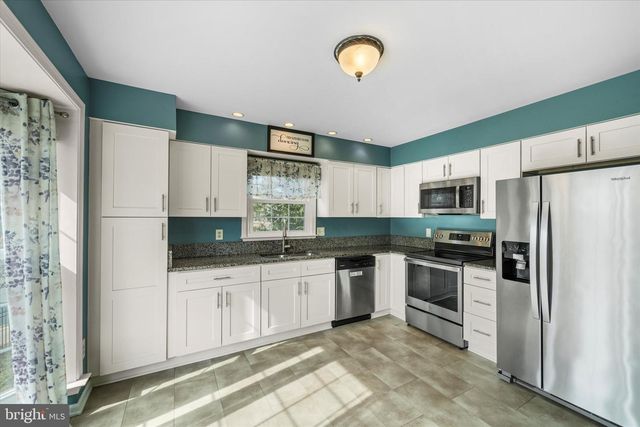 46868 RABBITRUN TER, Sterling, VA 20164