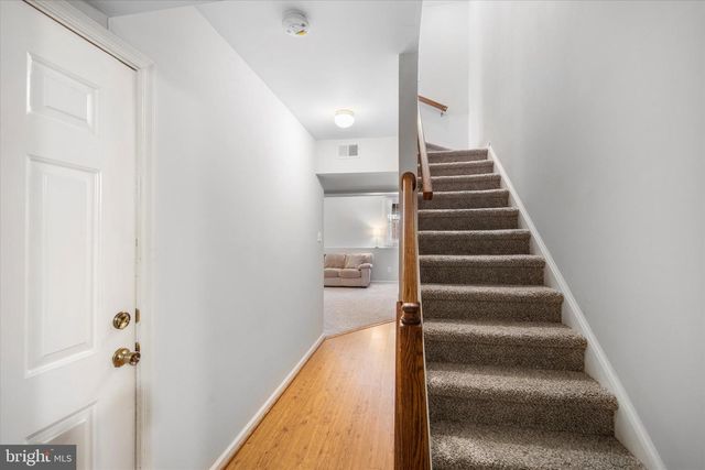 46868 RABBITRUN TER, Sterling, VA 20164