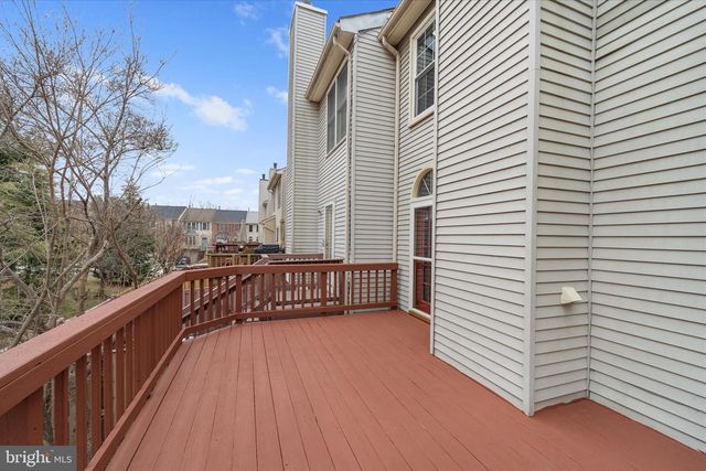 46868 RABBITRUN TER, Sterling, VA 20164