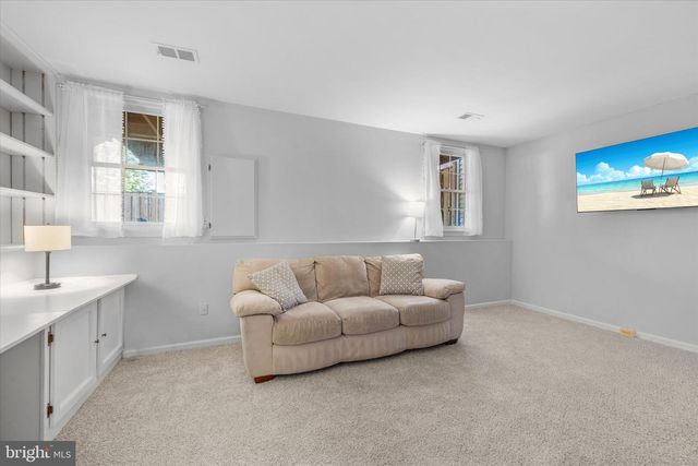 46868 RABBITRUN TER, Sterling, VA 20164