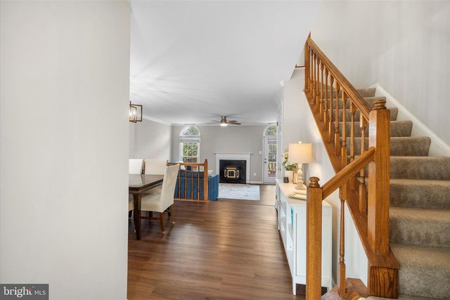 46868 RABBITRUN TER, Sterling, VA 20164