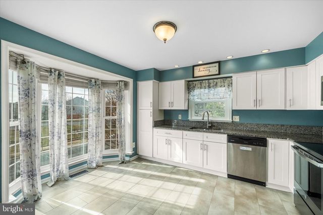 46868 RABBITRUN TER, Sterling, VA 20164