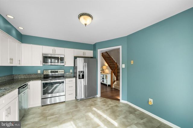 46868 RABBITRUN TER, Sterling, VA 20164