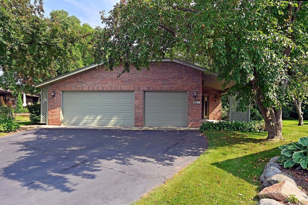 60 Inland Lane N, Plymouth, MN 55447