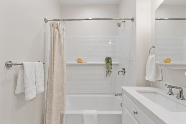 1246 Broadway 2, Somerville, MA 02144