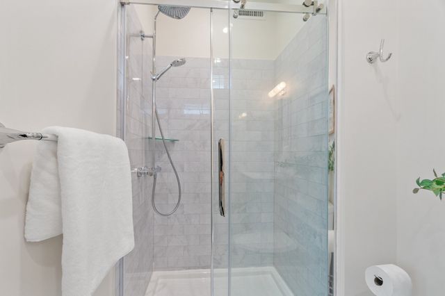 1246 Broadway 2, Somerville, MA 02144