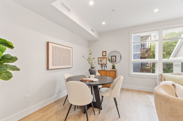1246 Broadway 2, Somerville, MA 02144