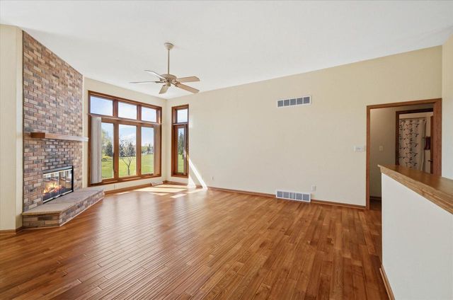437 Emerald Hills DRIVE, Fredonia, WI 53021