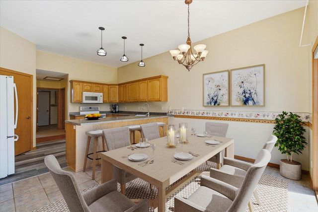 437 Emerald Hills DRIVE, Fredonia, WI 53021