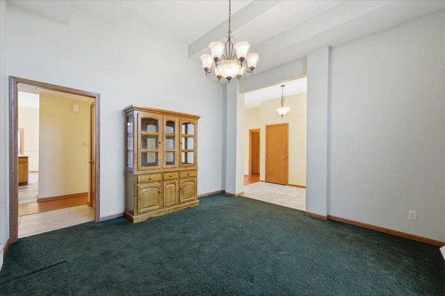 437 Emerald Hills DRIVE, Fredonia, WI 53021