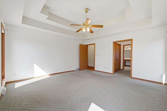 437 Emerald Hills DRIVE, Fredonia, WI 53021