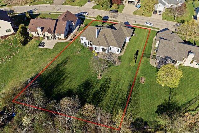 437 Emerald Hills DRIVE, Fredonia, WI 53021