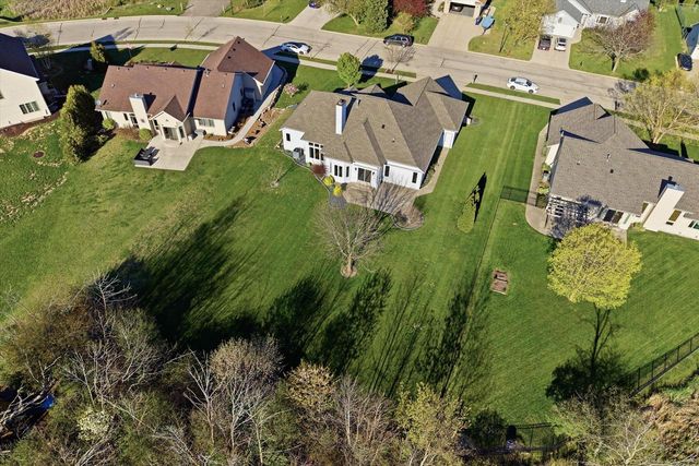 437 Emerald Hills DRIVE, Fredonia, WI 53021